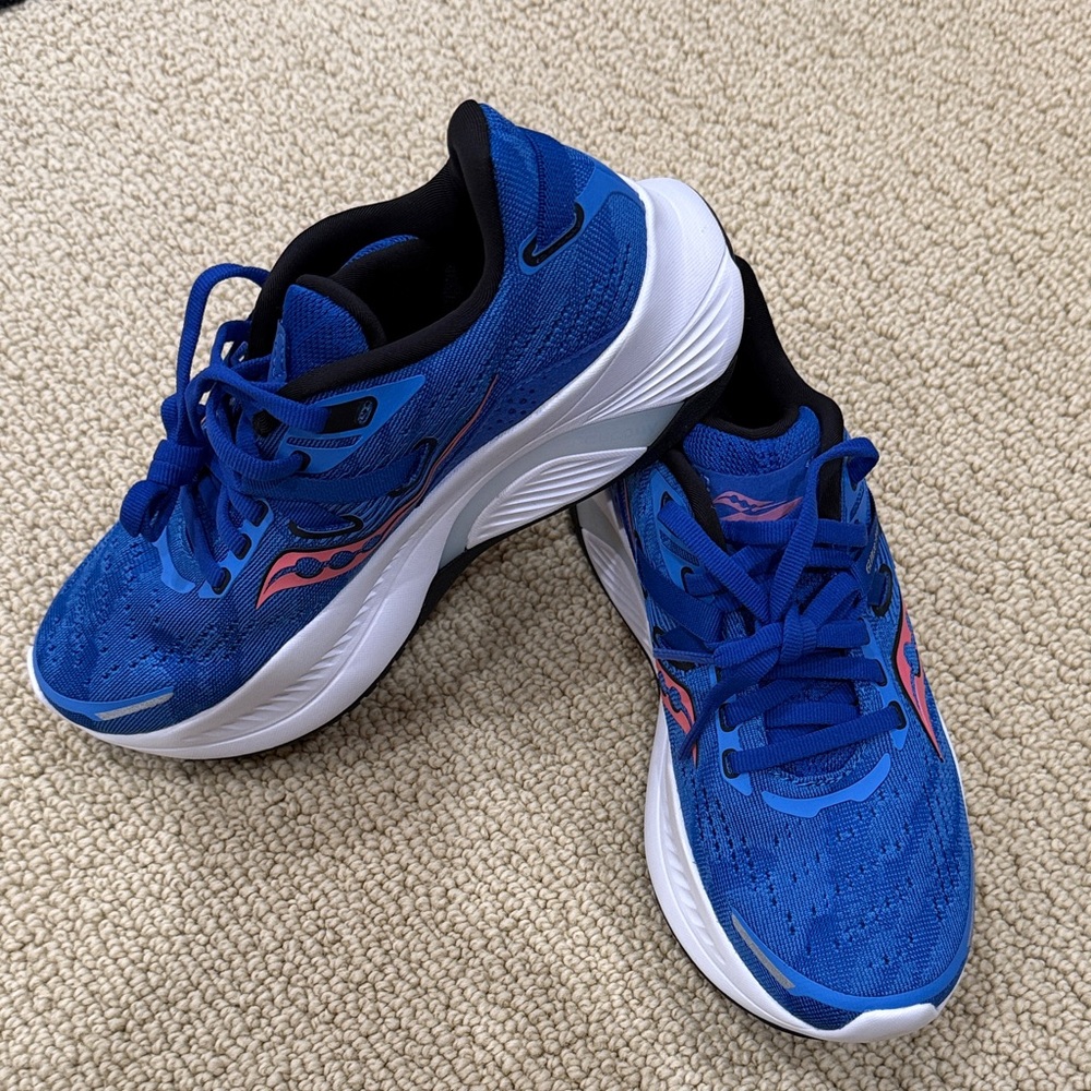 Saucony Vibrant Blue Guide 16 PWRRUN Womens Size 5